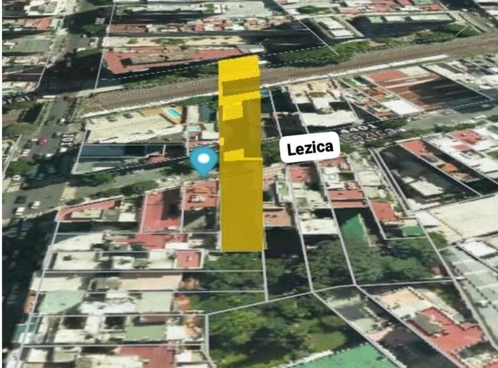 Terreno · 359m²