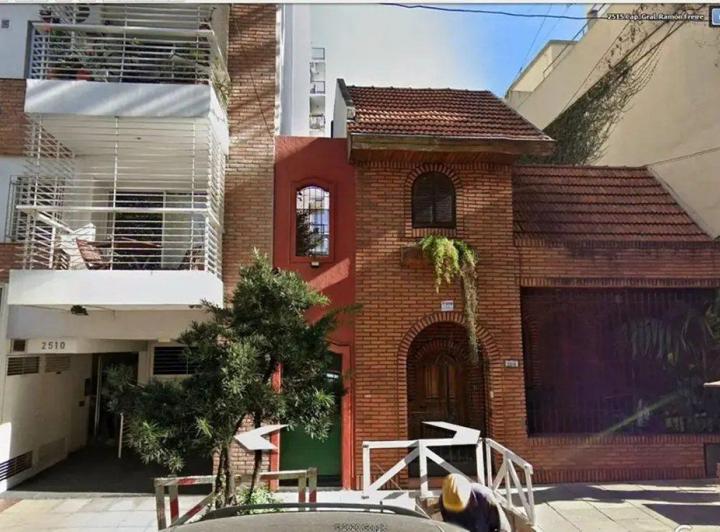 Terreno · 242m²