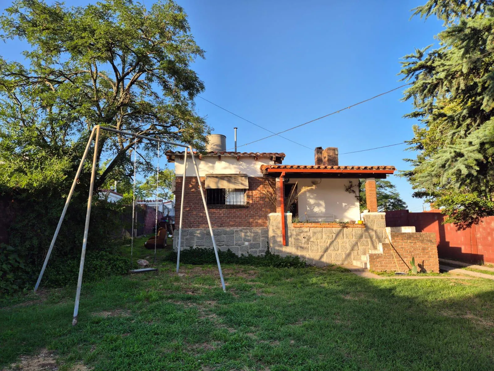 Casa 2 dormitorios mas depto 1 dormitorio en Venta - Villa del Lago