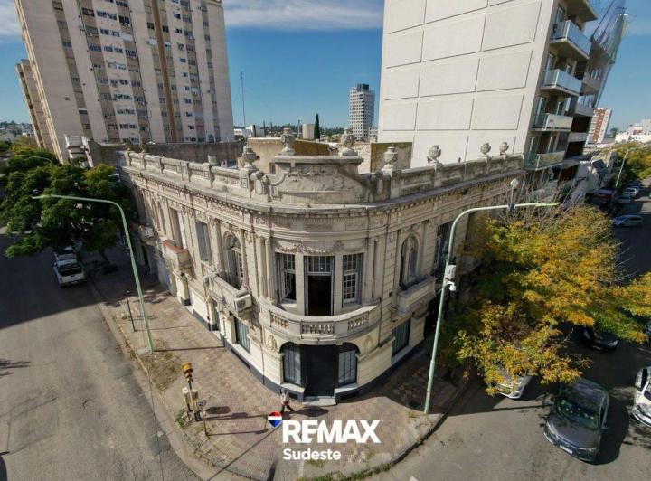 PH · 170m² · 6 Ambientes · 1 Cochera