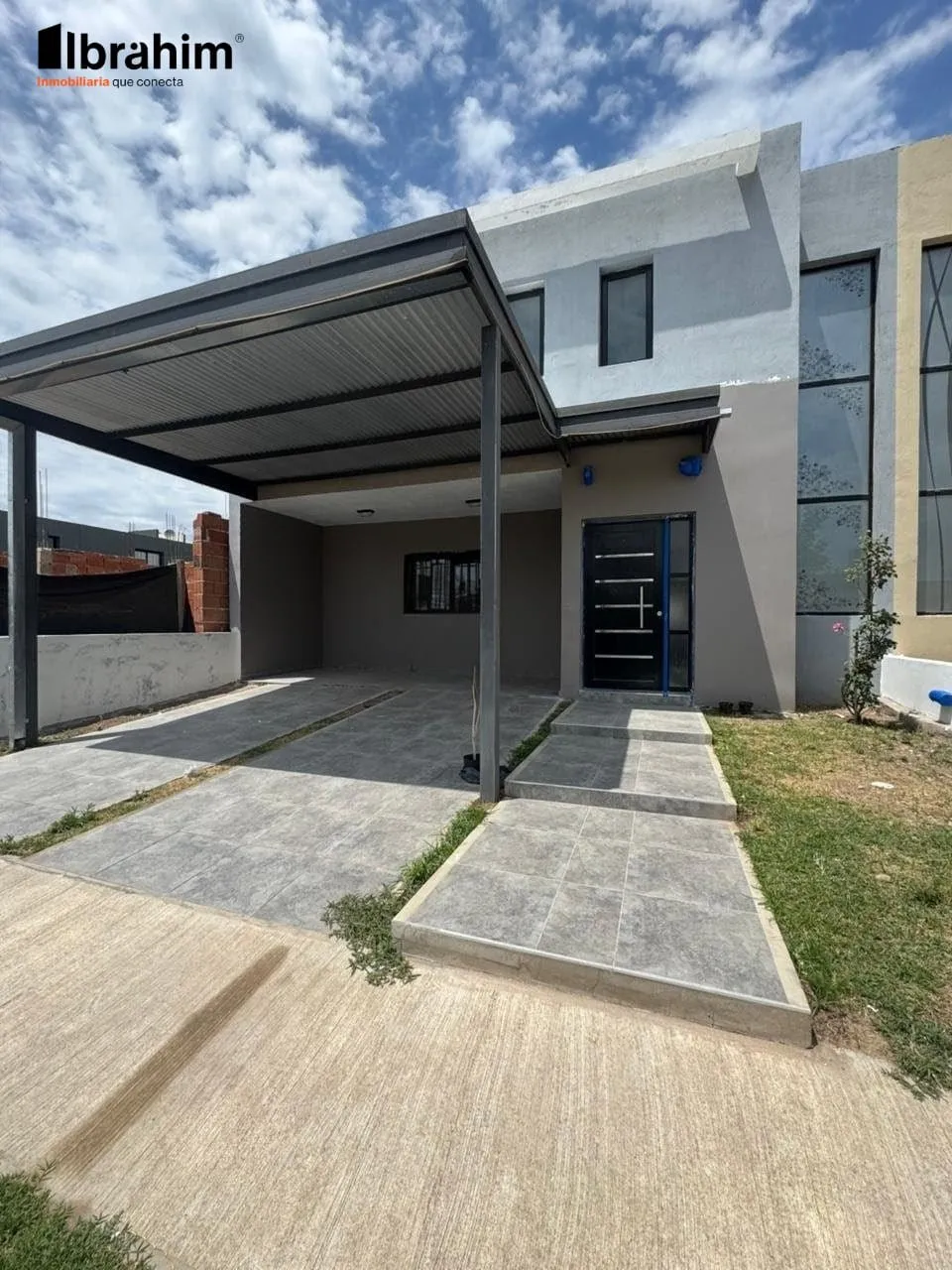 VENDO DUPLEX EN SAN IGNACIO VILLAGE