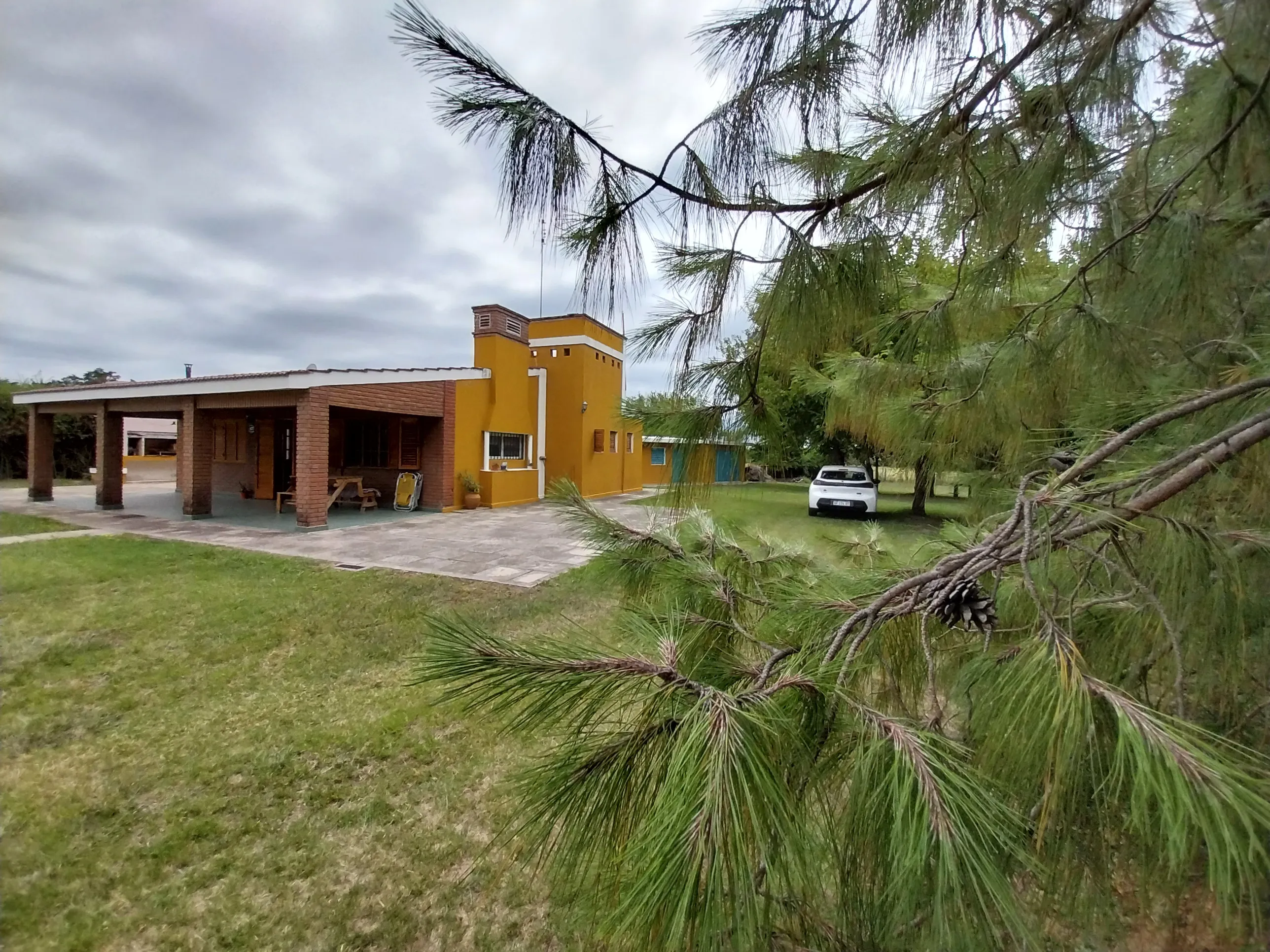 VENTA ! OPORTUNIDAD! FALDA DEL CAÑETE SOBRE RUTA C 45 CASA CON 5010 MTS LOTE!