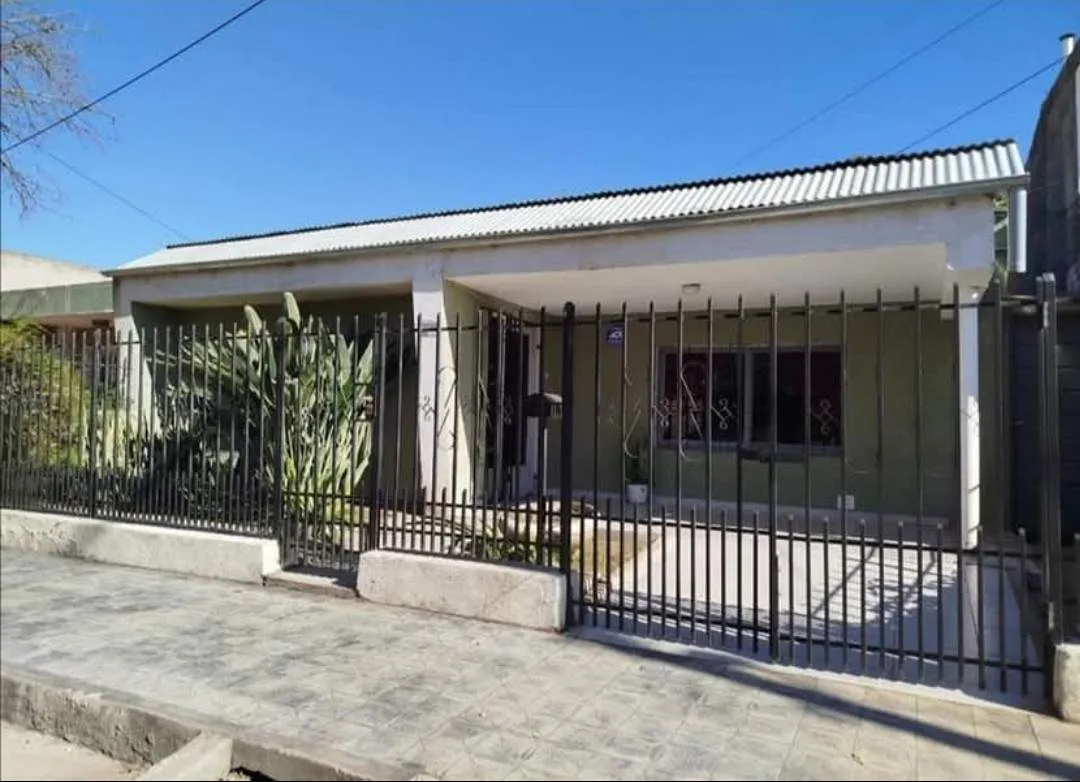 Vendo casa c2dormitorios BVilla El Libertador