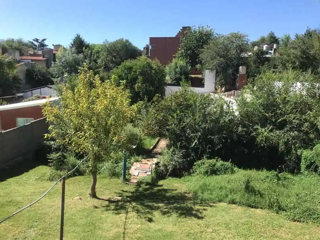 CASA A LA VENTA EN VILLA CARLOS PAZ – APTO PARA 10/12 UNIDADES