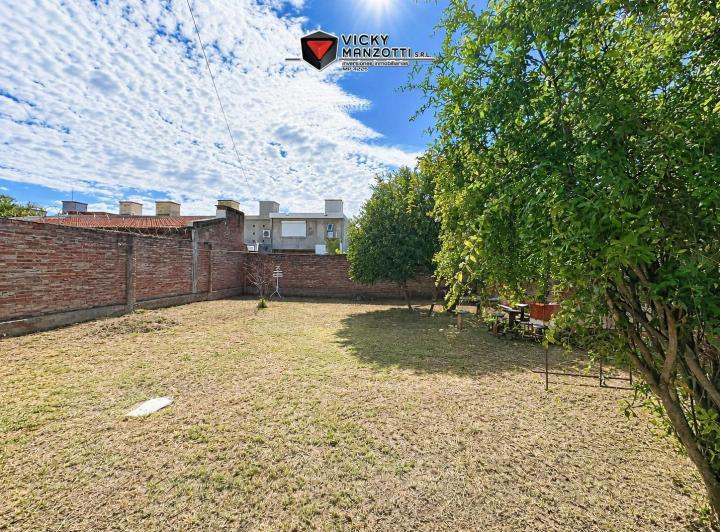 Casa · 92m² · 5 Ambientes · 1 Cochera