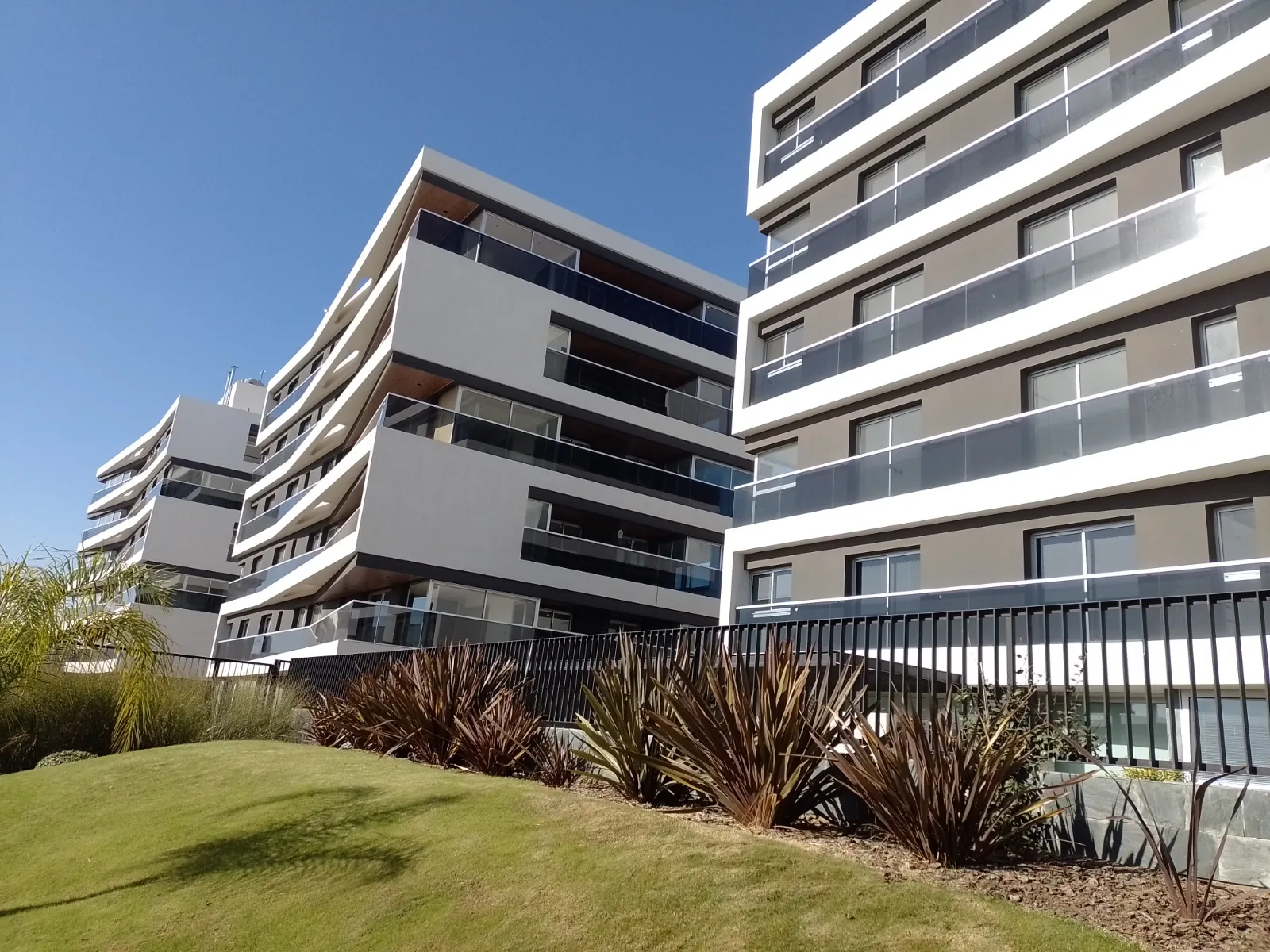 Hermoso Depto Summum de 1 Dormitorio con Terraza