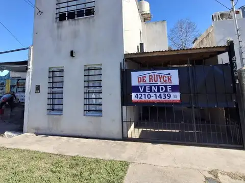 PH en Venta en Sourigues, Partido de Berazategui