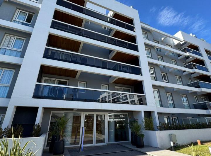 Departamento · 88m² · 4 Ambientes · 1 Cochera