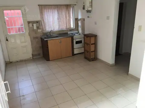 PH en Venta en Remedios de Escalada, Partido de Lanús