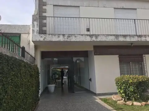 PH en Venta en Castelar, Partido de Morón