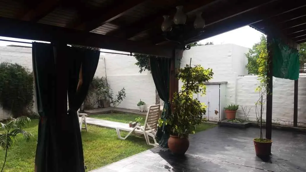 B° EMPALME, CASA DE 3 DORMITORIOS - OPORTUNIDAD