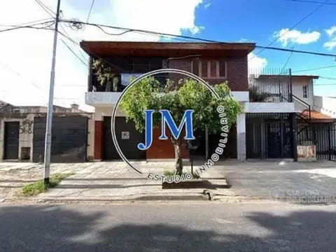 PH en Venta en Caseros, Partido de Tres de Febrero