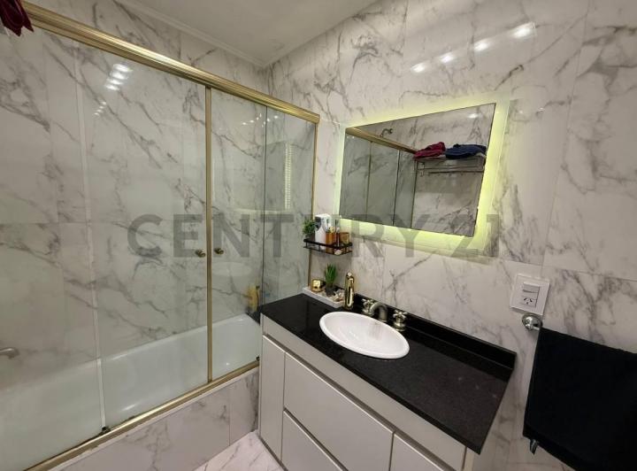 Departamento · 130m² · 4 Ambientes · 1 Cochera