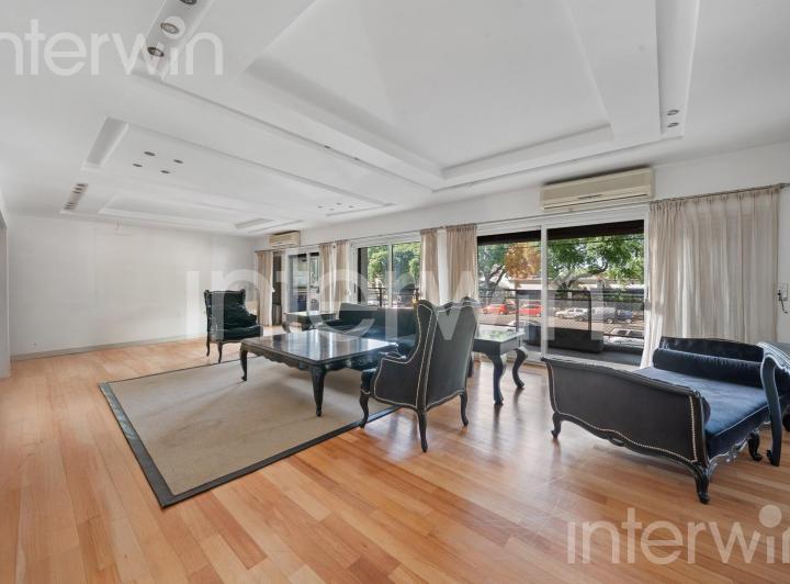 Departamento · 220m² · 5 Ambientes · 1 Cochera