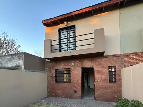 PH en Venta en San Carlos, Partido de La Plata