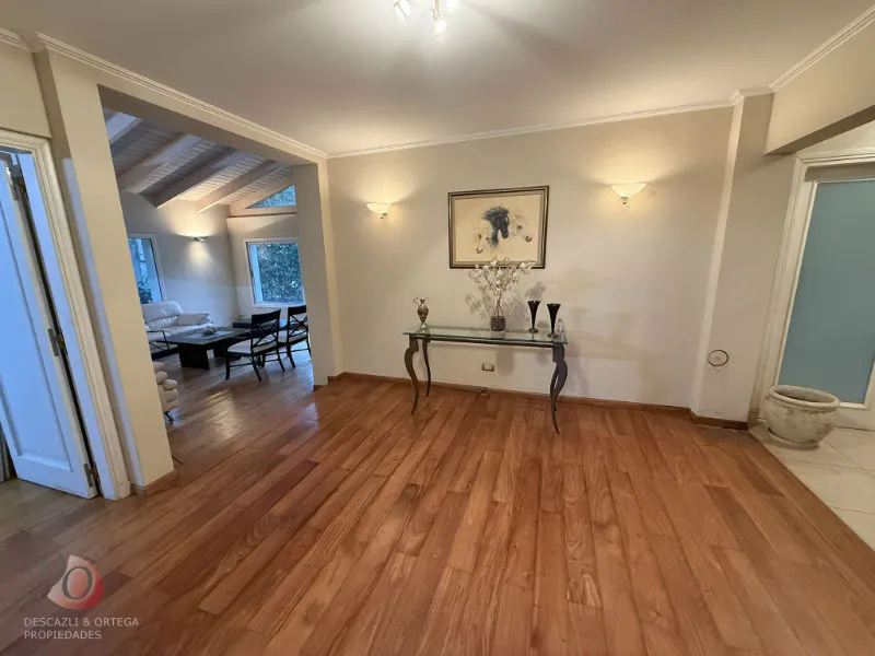 CASA EN VENTA COUNTRY LOMAS DE LA CAROLINA- FONDO GOLF!