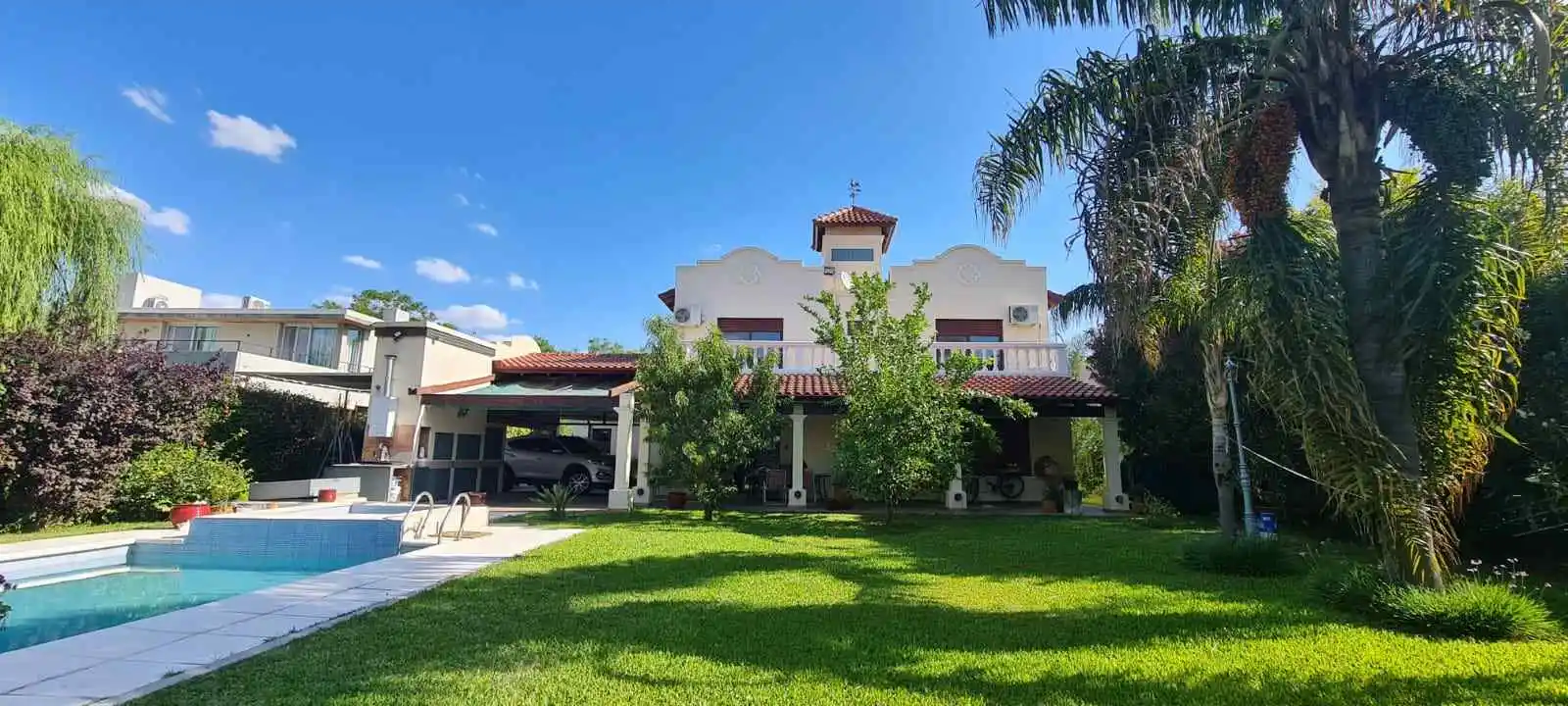 CASA EN VENTA AYRES DEL SUR - EXCENTE UBICACION