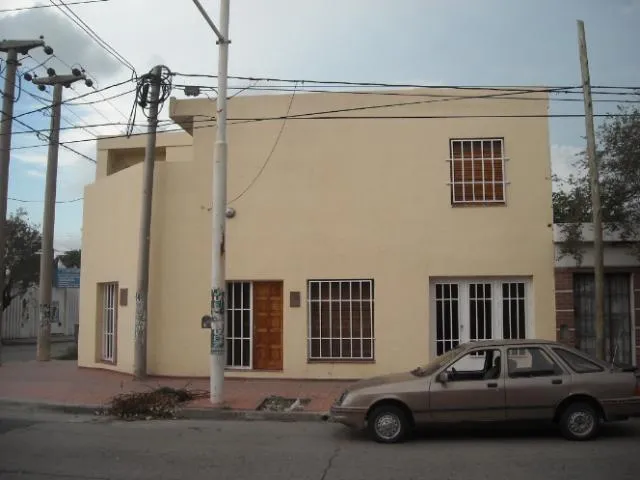 EXCELENTE ESQUINA EN B SAN VICENTE