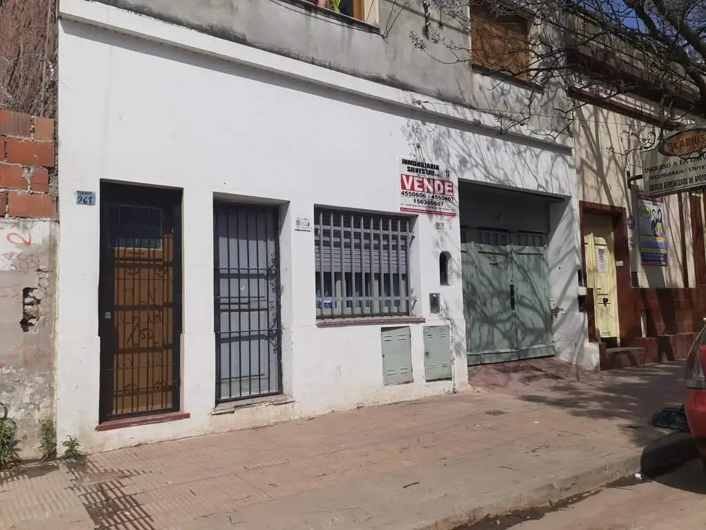 VENTA DE CASA MAS GALPÓN BARRIO SAN VICENTE