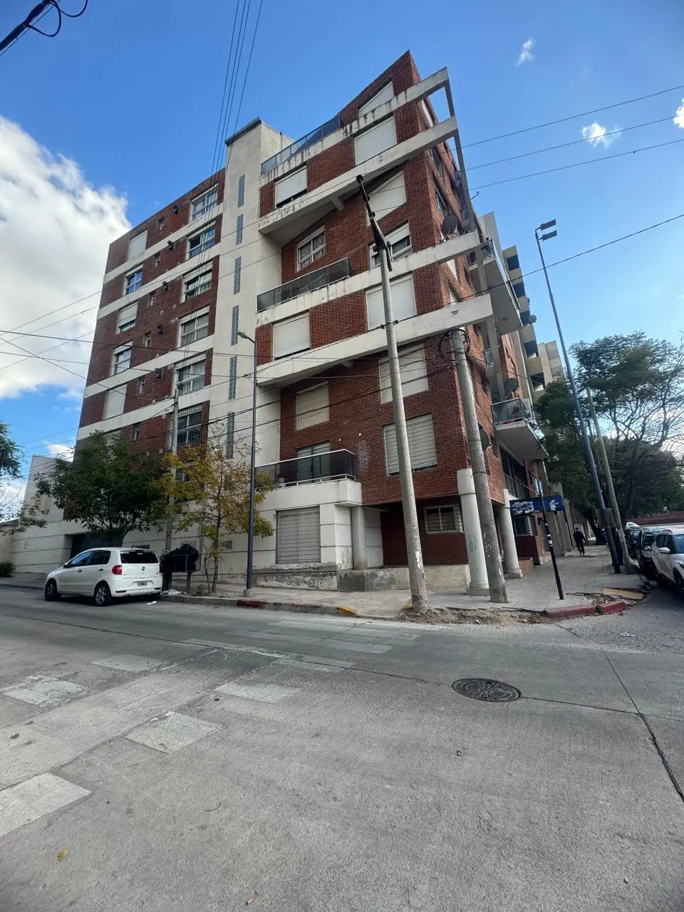 VENDO DEPTO 1 dormitorio - PB + PATIO, Av. Pueyrredon 800, CBA