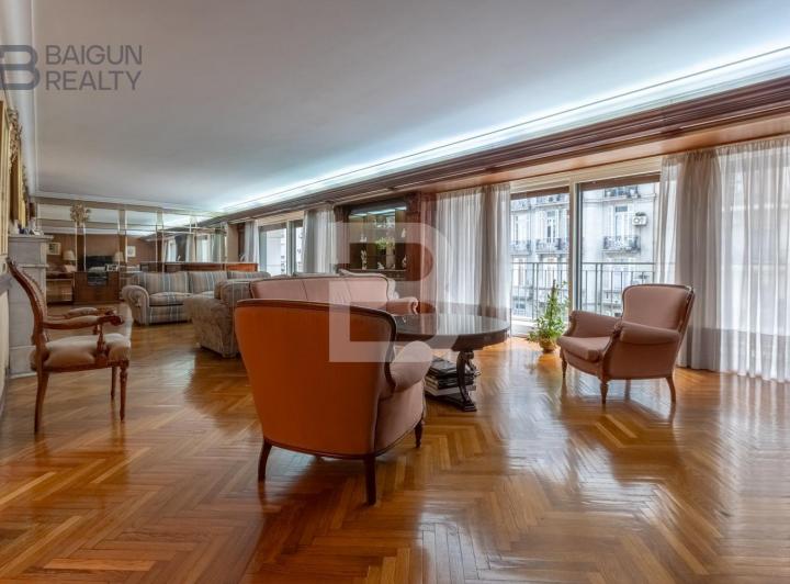 Departamento · 250m² · 5 Ambientes · 2 Cocheras