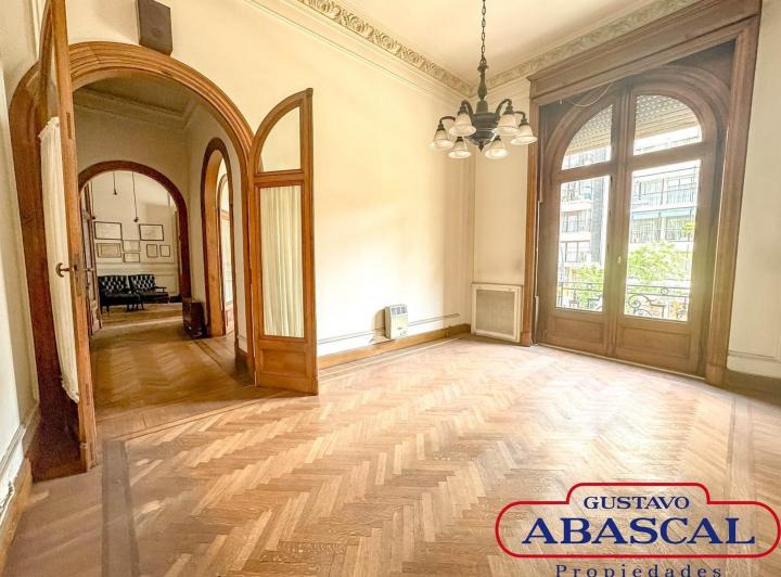 Departamento · 287m² · 7 Ambientes · 1 Cochera