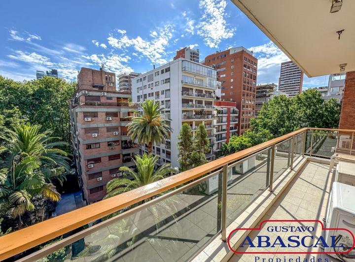 Departamento · 222m² · 5 Ambientes · 3 Cocheras