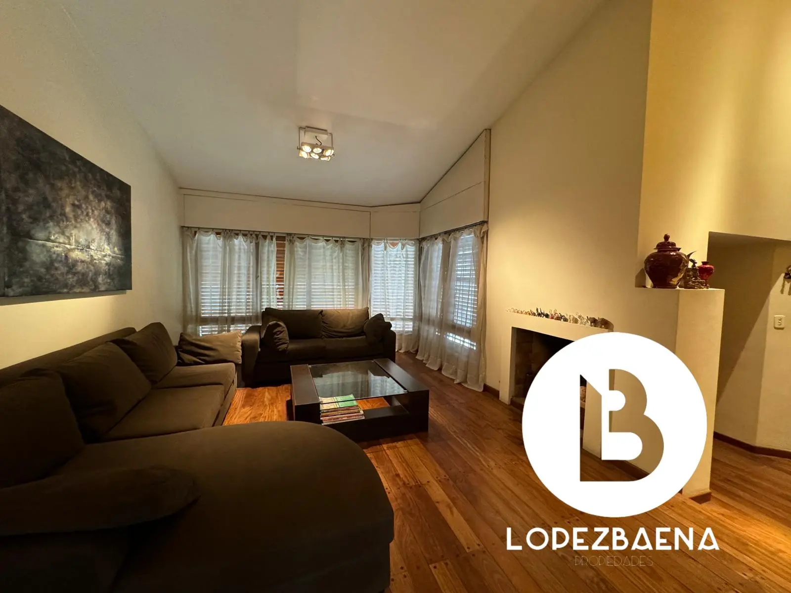 Vendo Casa en Urca - 4  dormitorios - Cordoba