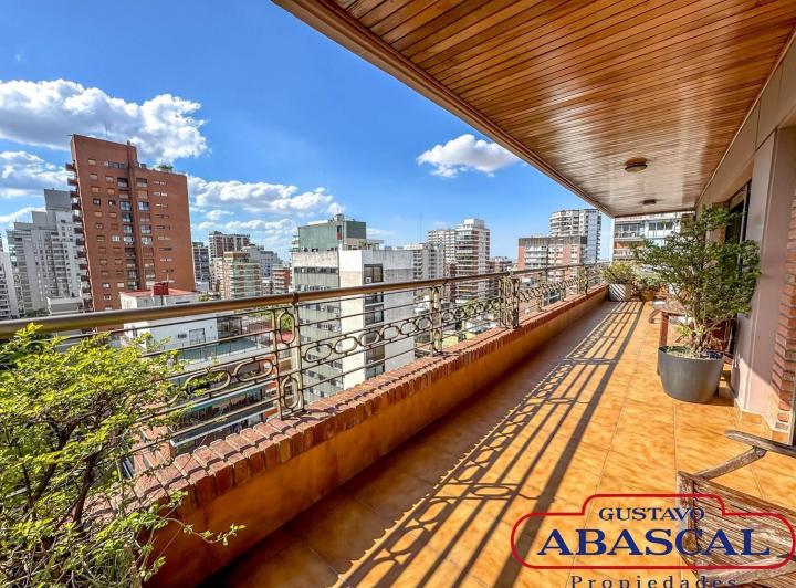 Departamento · 318m² · 5 Ambientes · 3 Cocheras