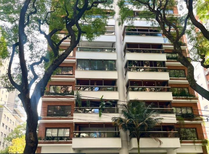 Departamento · 223m² · 6 Ambientes · 3 Cocheras