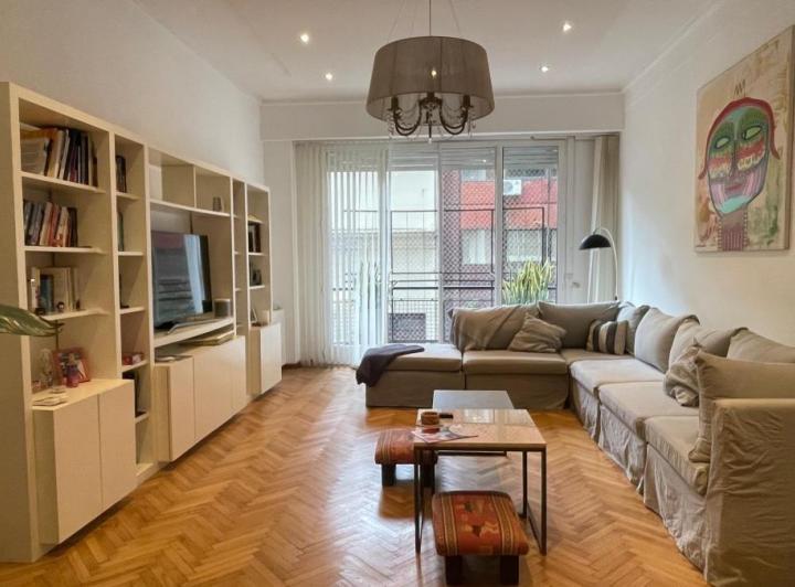 Departamento · 200m² · 5 Ambientes · 1 Cochera