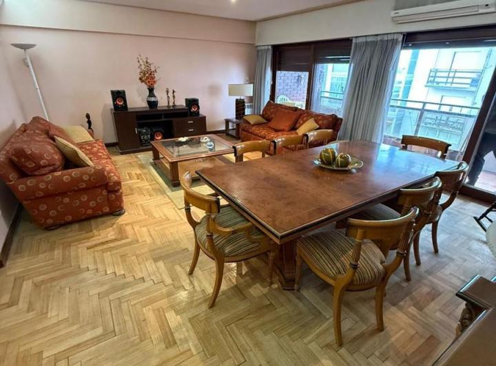 Departamento · 200m² · 5 Ambientes · 2 Cocheras