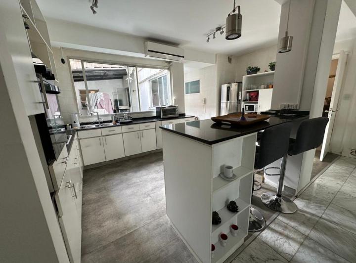 Departamento · 260m² · 7 Ambientes · 1 Cochera