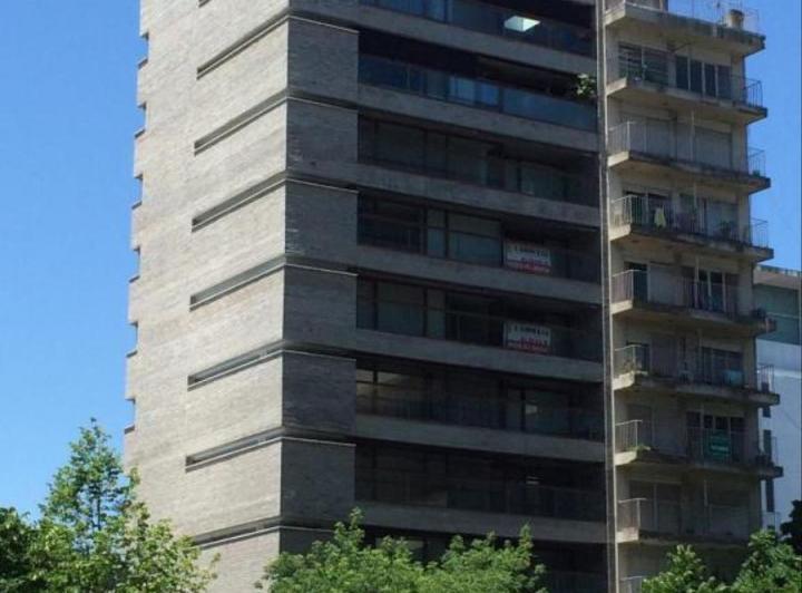 Departamento · 160m² · 4 Ambientes · 1 Cochera