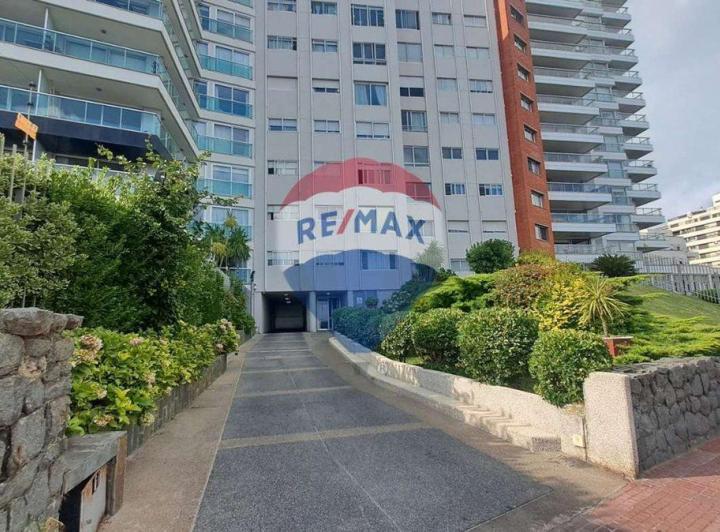 Departamento · 90m² · 5 Ambientes · 1 Cochera