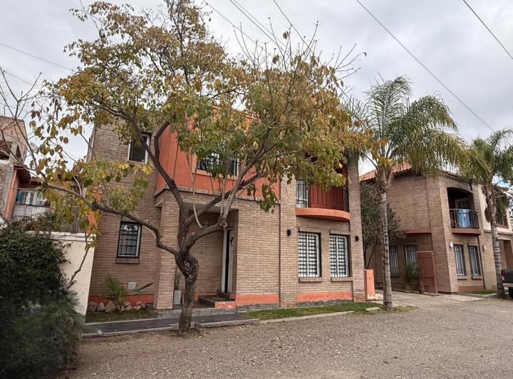 Departamento · 80m² · 5 Ambientes · 1 Cochera