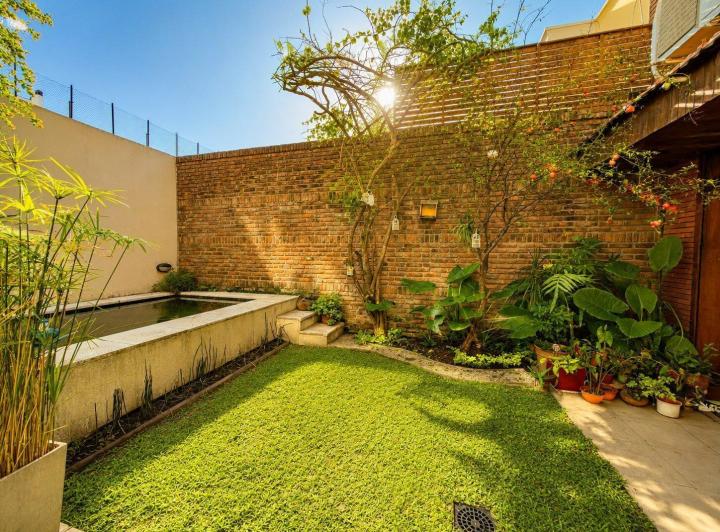 Casa · 271m² · 5 Ambientes · 1 Cochera