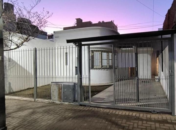 Casa · 100m² · 3 Ambientes · 1 Cochera