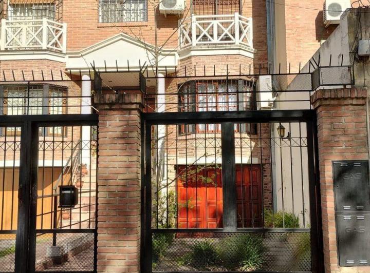 Casa · 170m² · 5 Ambientes · 3 Cocheras
