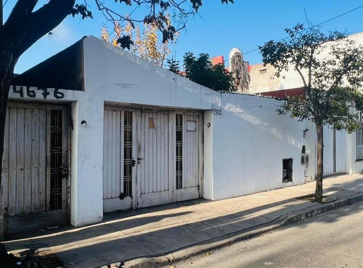 Casa · 113m² · 6 Ambientes · 1 Cochera