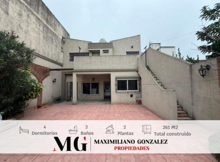 Casa · 221m² · 5 Ambientes · 1 Cochera
