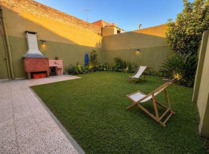 Casa · 147m² · 4 Ambientes · 2 Cocheras