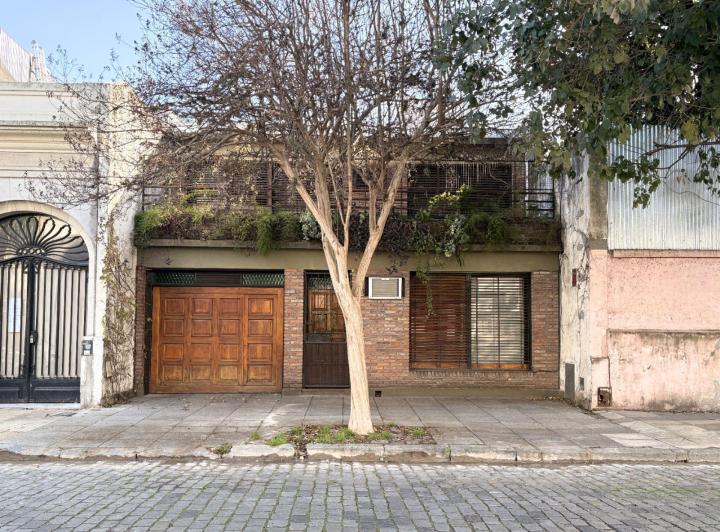Casa · 195m² · 4 Ambientes · 1 Cochera