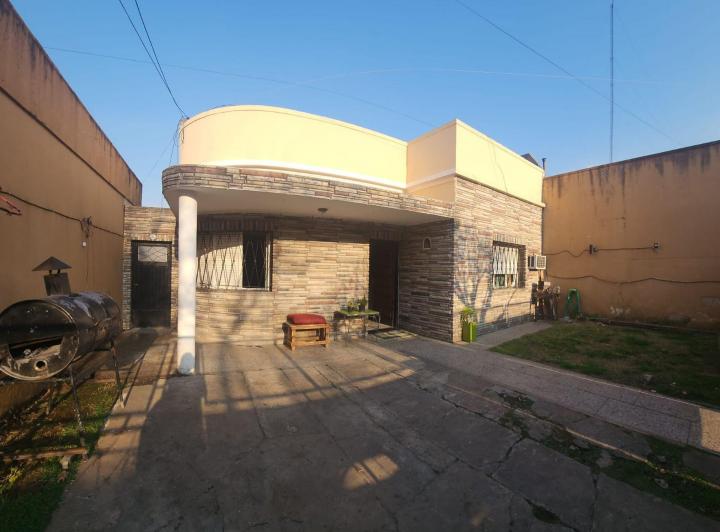 Casa · 185m² · 4 Ambientes · 1 Cochera