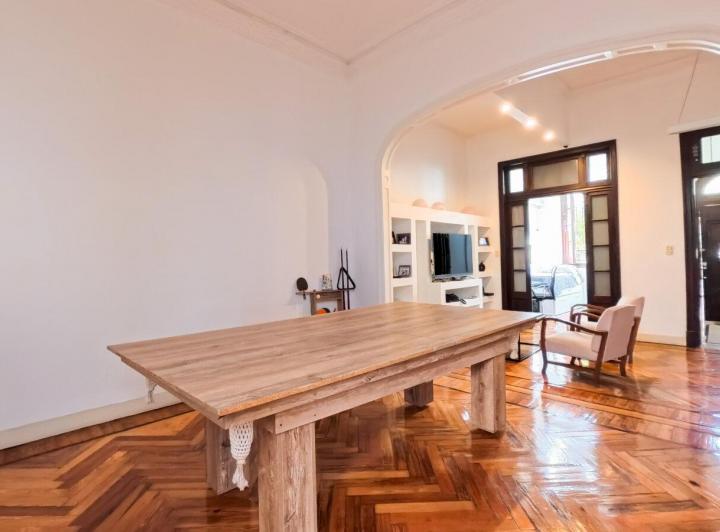 Casa · 118m² · 6 Ambientes · 1 Cochera