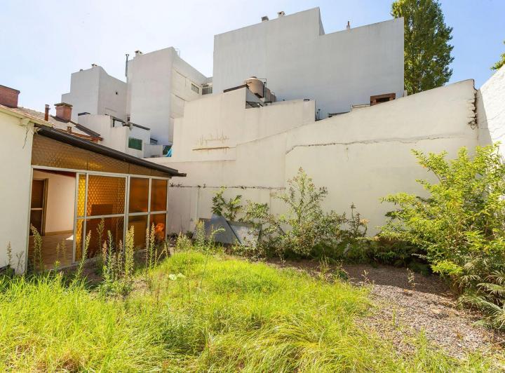 Casa · 174m² · 9 Ambientes · 1 Cochera