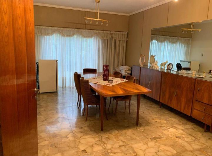Casa · 427m² · 5 Ambientes · 2 Cocheras
