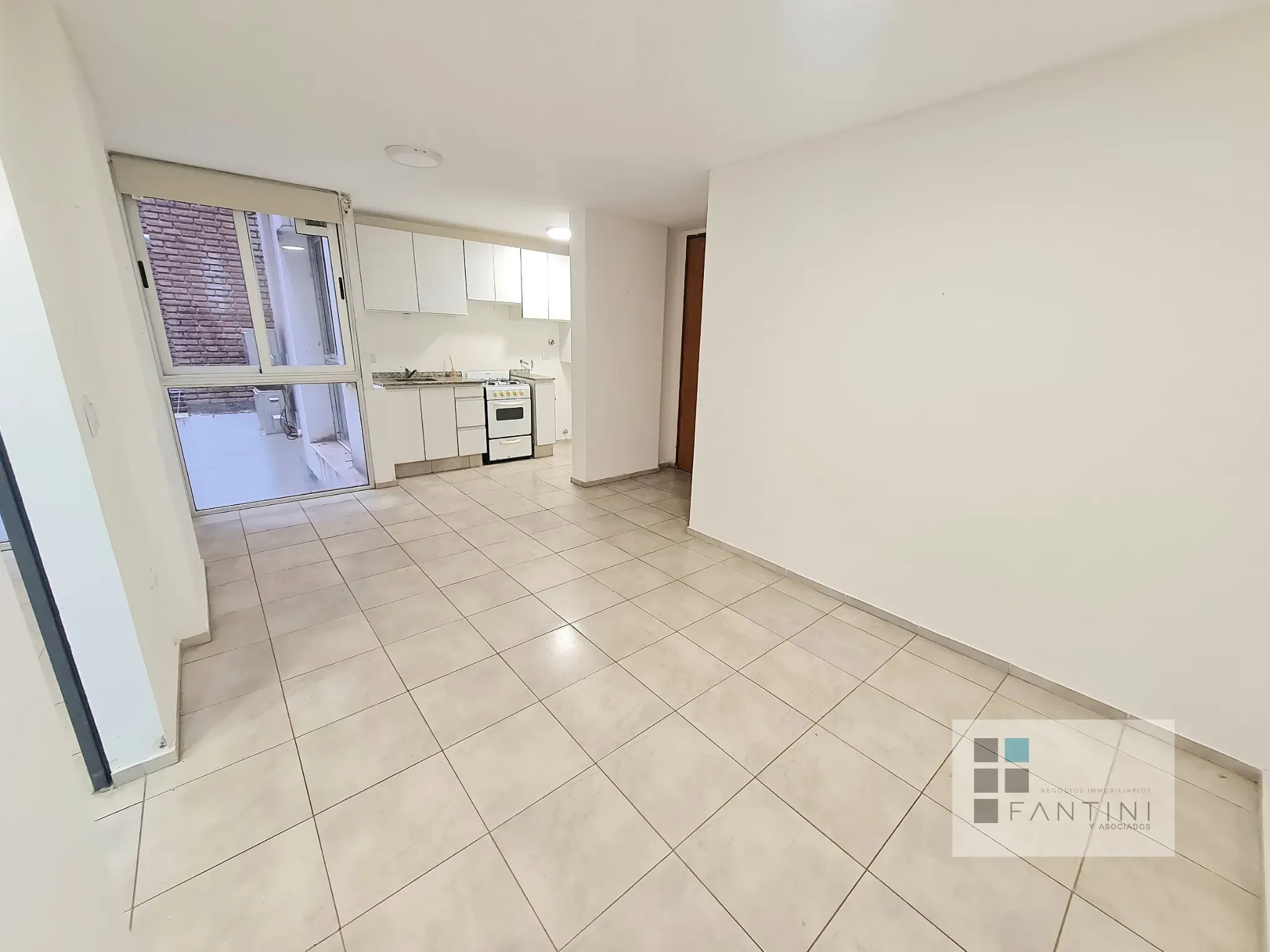 Alquiler Nueva Córdoba. 1 dormitorio. Frente al Parque Las Tejas. Zona UNC. Bolivia 129. Interno, muy tranquilo.