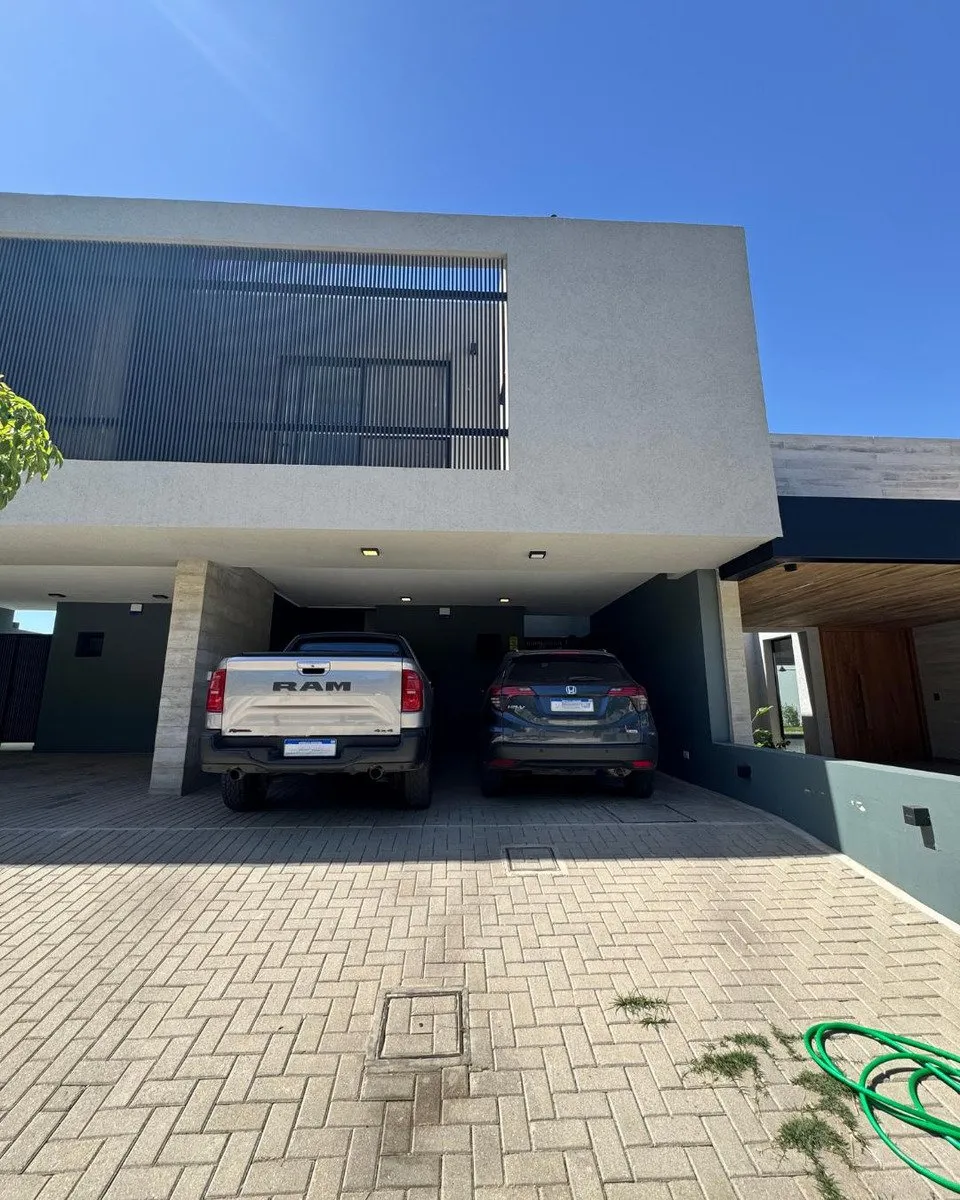 VENTA DUPLEX EN LA LUISITA AMOBLADO
