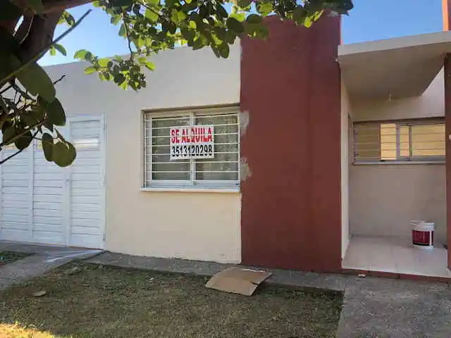 ALQUILO CASA LILI BENITEZ QUINTAS II